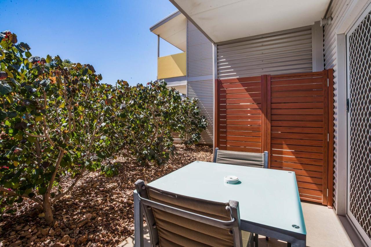 Onslow Beach Resort Exterior foto