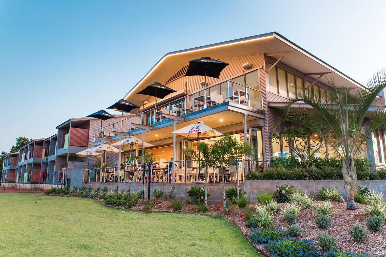 Onslow Beach Resort Exterior foto