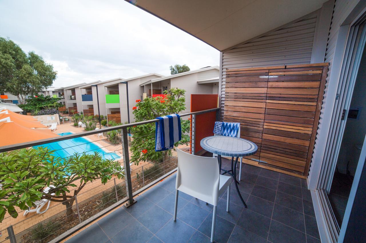Onslow Beach Resort Exterior foto